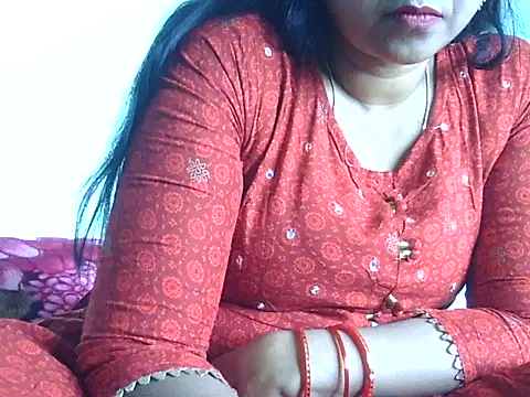 Pooja-suman's cam snapshot