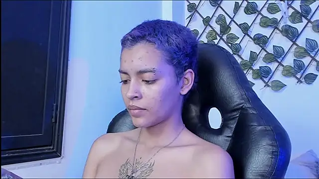 Anny_Kiitty's cam snapshot