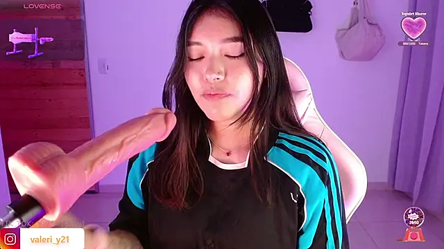 Moonbell_bell's cam snapshot