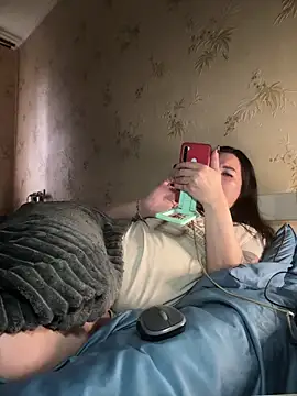 Naughtbaby_2025's cam snapshot