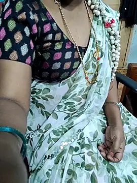 lolida69thamil's cam snapshot