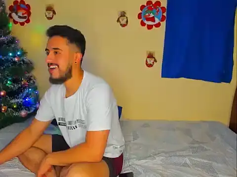 astredad2025's cam snapshot