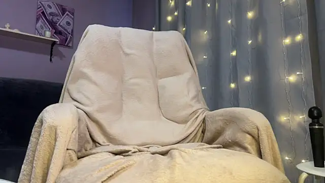 XtraHotX's cam snapshot