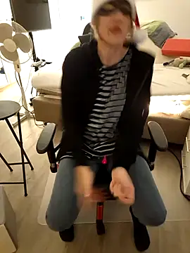 NaughtyCatgirl's cam snapshot