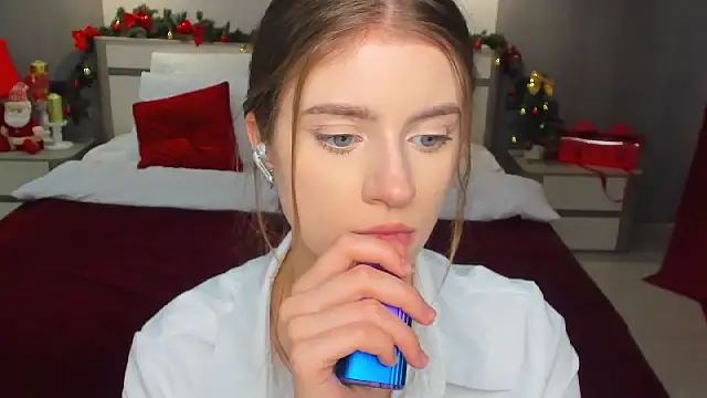 Erica_Kiss's cam snapshot