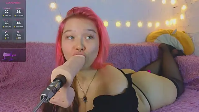 May_aster's cam snapshot