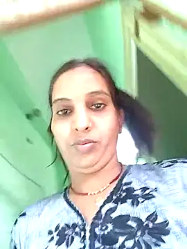 Hotty-Nidhi's cam snapshot