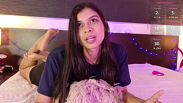 Lola_Pierce's cam snapshot