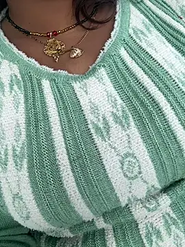 Mis_malika2's cam snapshot