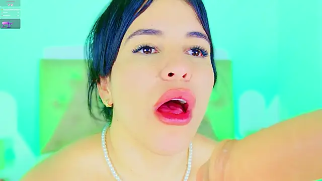 CharlootteEvans's cam snapshot