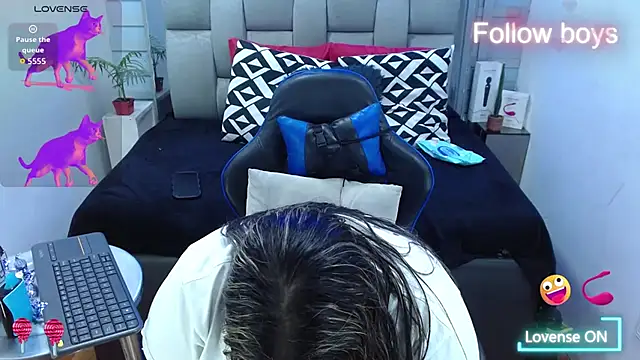 evelin_zaens's cam snapshot