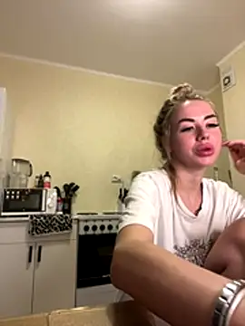 BettiVance's cam snapshot