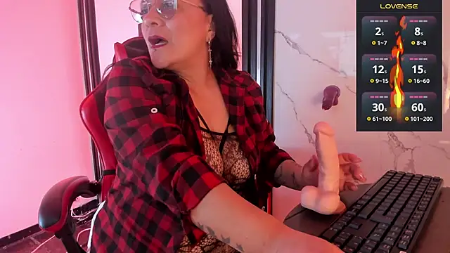 Madame_lucy_'s cam snapshot