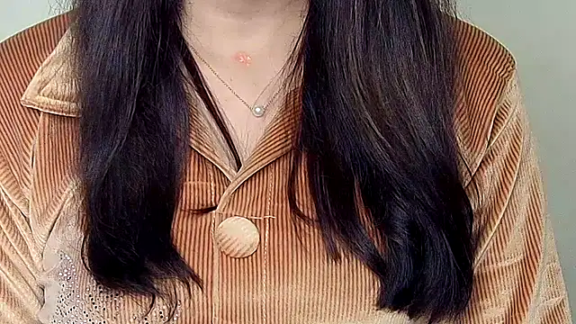 Naina_For_You's cam snapshot