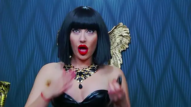 LaraMaeve's cam snapshot