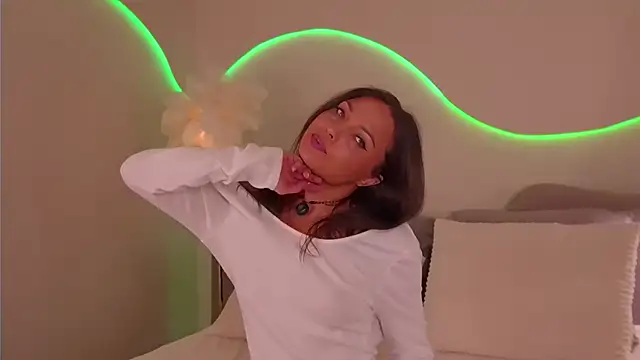 Nicole_Space's cam snapshot