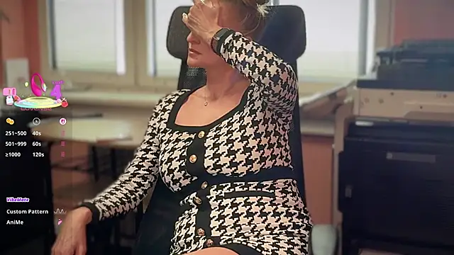 legsLONG's cam snapshot