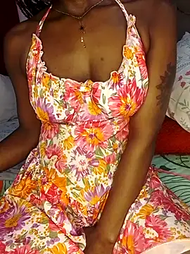 NicRaisaa's cam snapshot