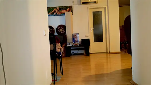 lindalovesexy's cam snapshot