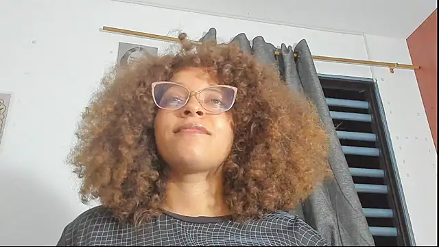 Ada_gales_'s cam snapshot