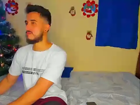 astredad2025's cam snapshot