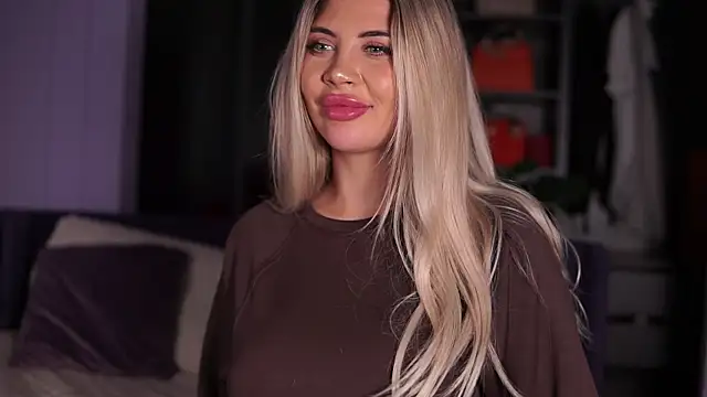 Monique_Celeste's cam snapshot