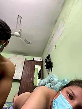 Cute_hotzara's cam snapshot