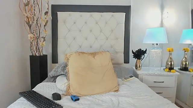 GaleHodge live sex cam