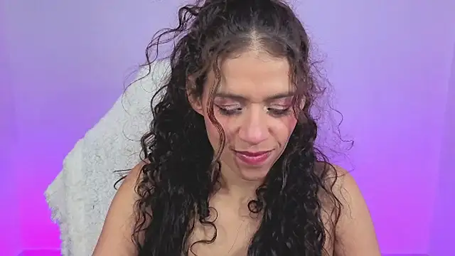 daniela_rivasthl's cam snapshot