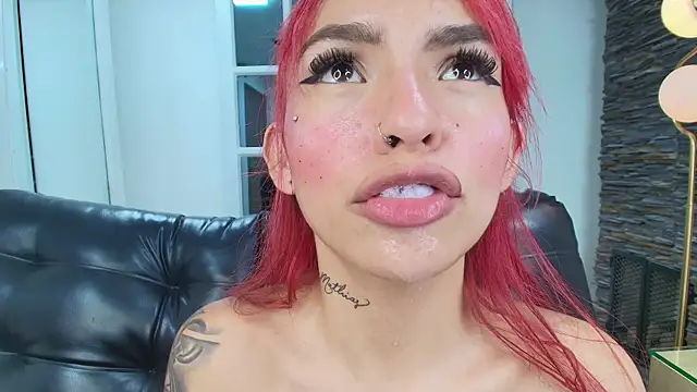 miss___abigail's cam snapshot