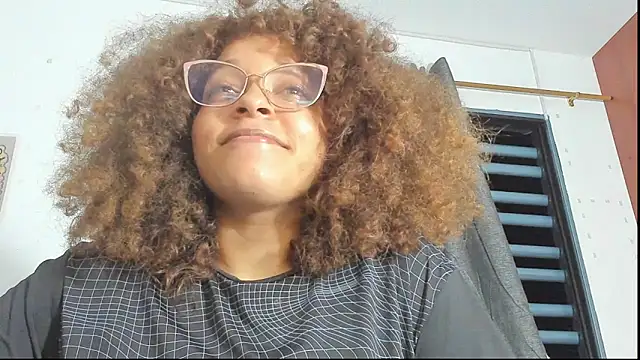 Ada_gales_'s cam snapshot