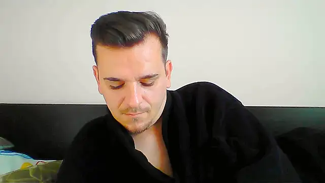 Huge_cock22cm's cam snapshot