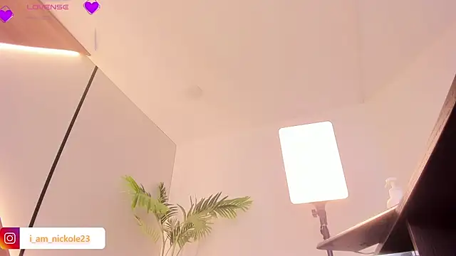 nicky_peyton's cam snapshot