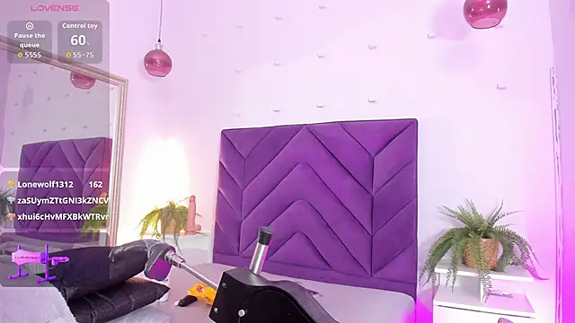 Maddyjohnsonn's cam snapshot