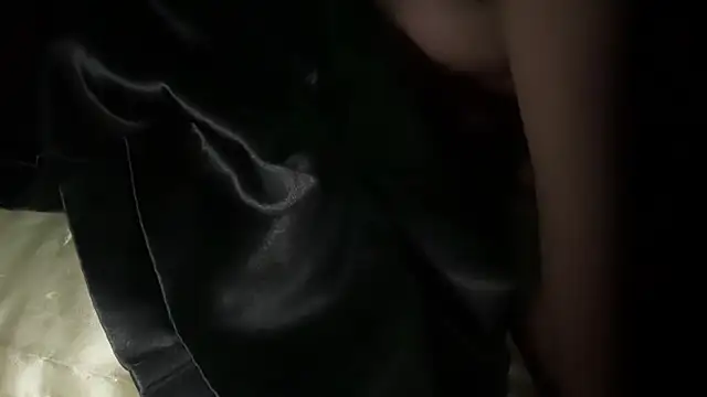 tinydaisy21's cam snapshot