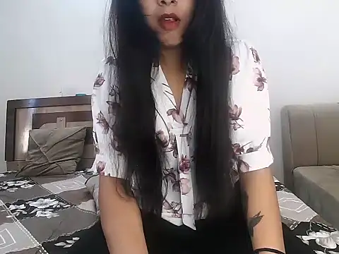 kavya_006's cam snapshot