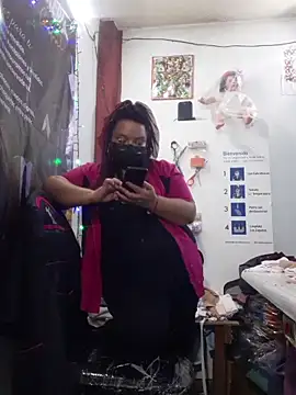 hot_tailoring's cam snapshot