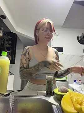 YunoRose_'s cam snapshot