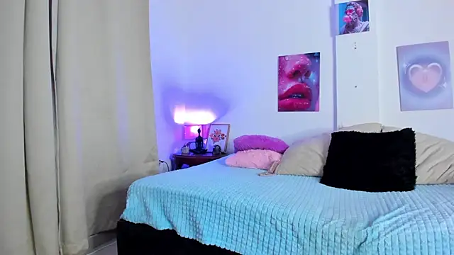 ashly_pnik1's cam snapshot