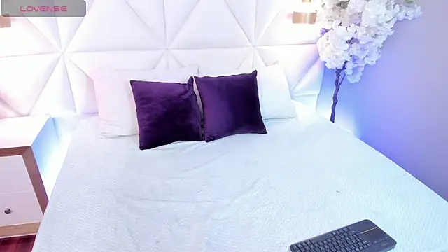 Adara__carter_'s cam snapshot