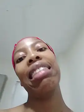 MsParisSmith's cam snapshot