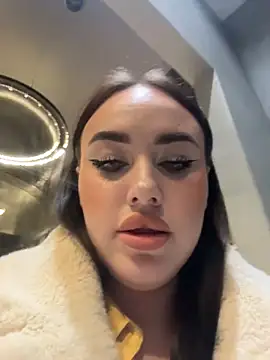 KiraSunshine's cam snapshot