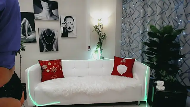 Favorite_0's cam snapshot