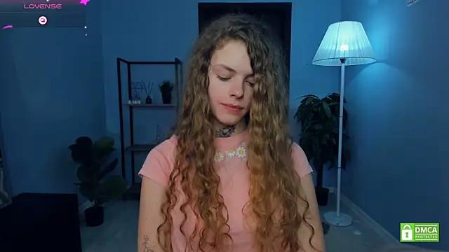 RayaNenlia's cam snapshot