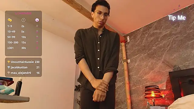 ApoloCruz's cam snapshot