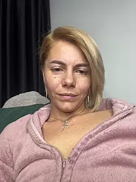 tanyagrey's cam snapshot