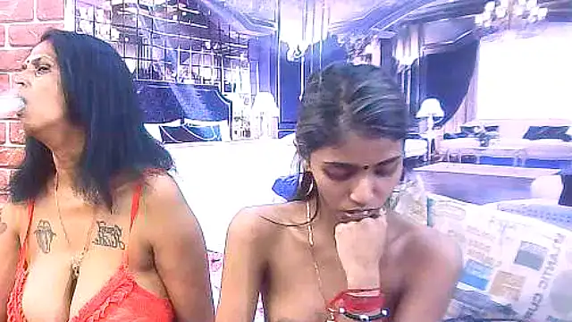 IndianSexySlender's cam snapshot