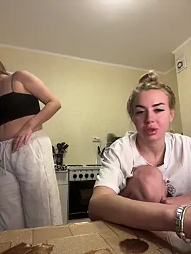 BettiVance's cam snapshot