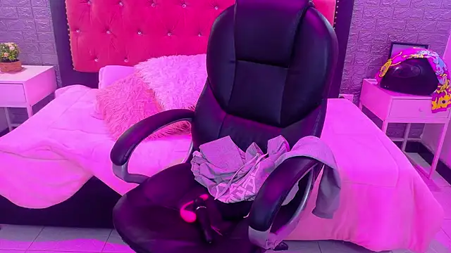 Natalie_loffreda's cam snapshot