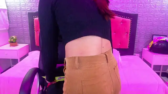 Natalie_loffreda's cam snapshot